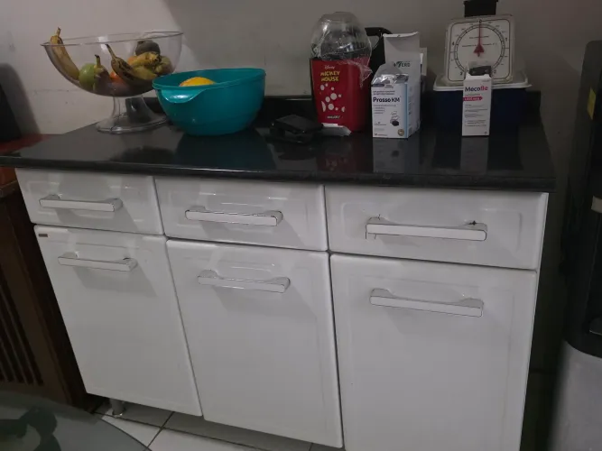 Móvel para cozinha em ótimo estado