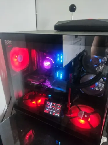 Kit Ryzen 5800 x3D + 32gb ram ddr4 + B550 MSI Tomahawk