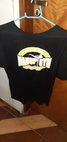 Camiseta Muay Thai Manop Gym tamanho M