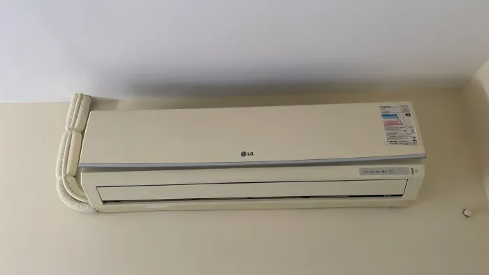 Vendo Ar-condicionado 9mil Btus LG 