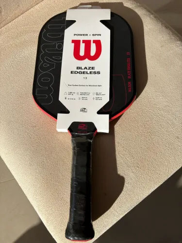 Raquete de Pickleball Wilson Blaze Egdeless 13