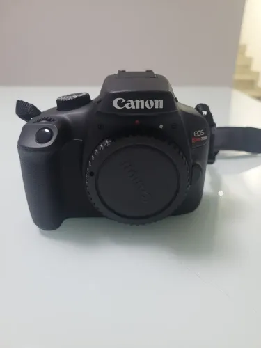 Câmera Canon Eos Rebel T100