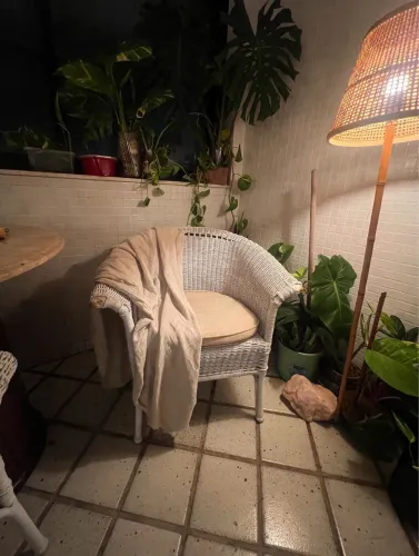 Poltronas de Vime Branco Vintage Emanuelle- Tipo Cesto