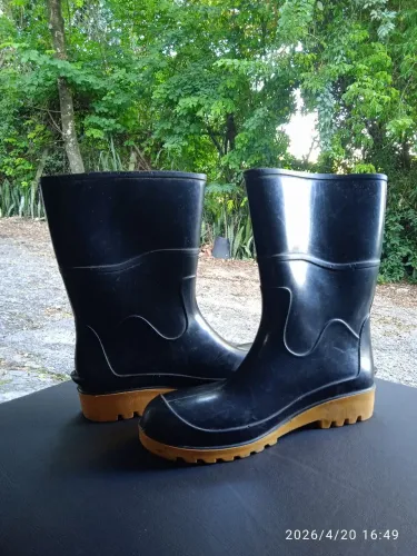 Bota borracha motoboy