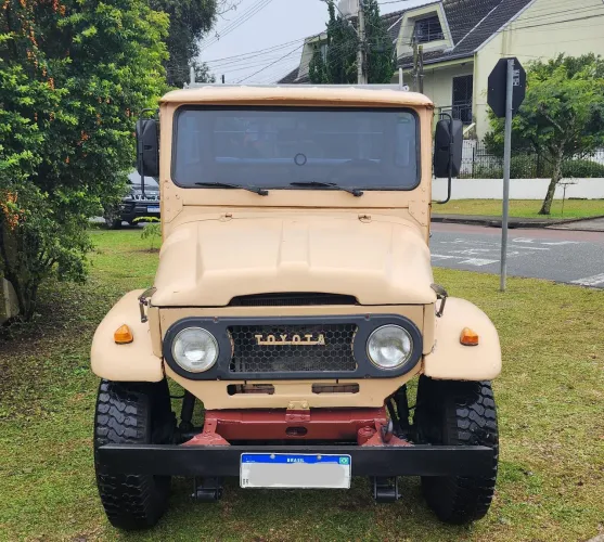 Toyota Band.Picape Chassi Longo Diesel 1981