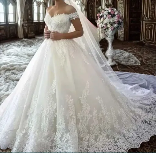 Vestido de noiva modelo princesa tam p