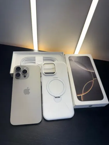 iPhone 16 pro Max 256 natural 