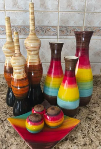 Lindo jogo de cerâmica decorativa
