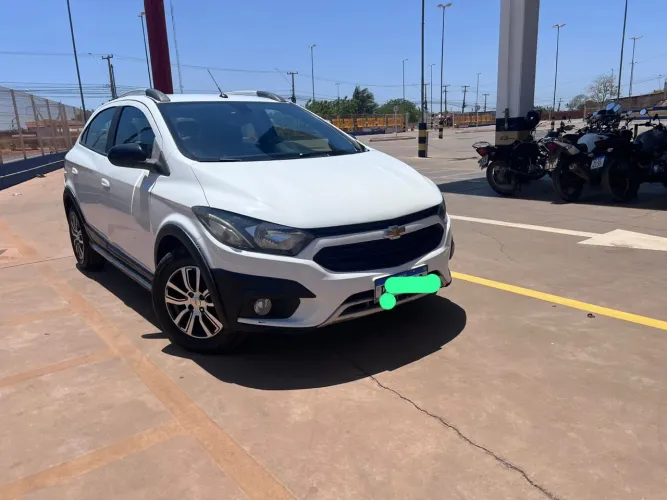 Chevrolet Onix Activ 1.4 8V Flex Aut. 4P 2018