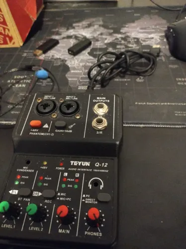 Interface de áudio teyun q-12