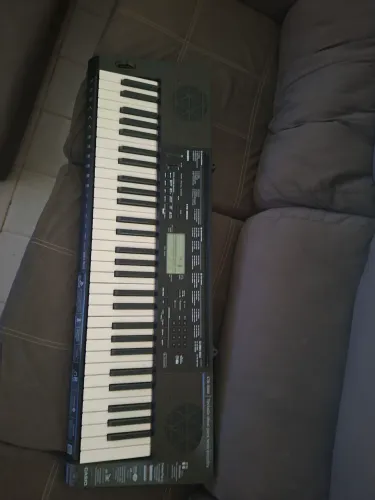 Vendo teclado casio CTK 3500