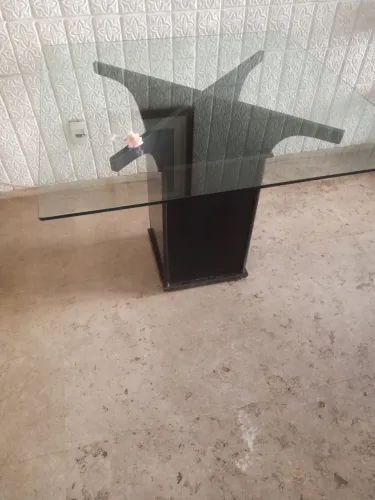 Mesa com 3 cadeiras