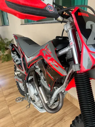 Vendo ou troco por algo do meu interesse