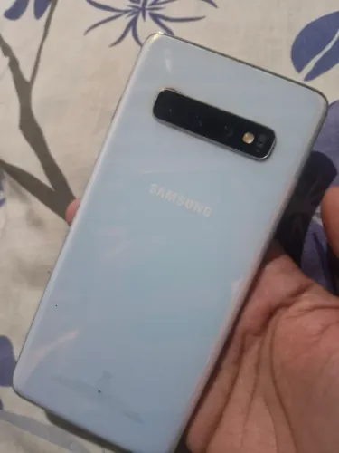 Samsung S10