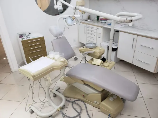 Vendo Cadeira Odontológica Olsen