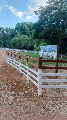 CHÁCARA COM 2 HECTARES NA REGIÃO DOS MARTINS, PRONTA PRA MORAR E PRODUZIR!!