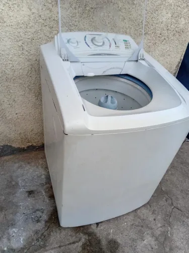 Máquina de lavar roupa Eletrolux 15k