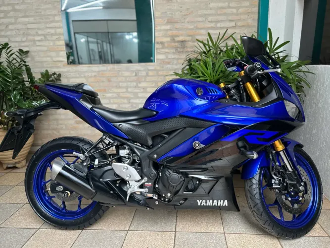 Yamaha  R3