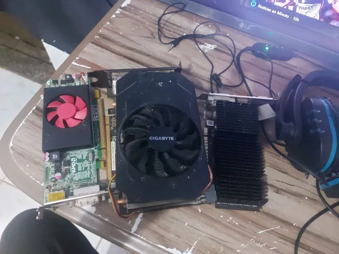 Vendo essa tres placa