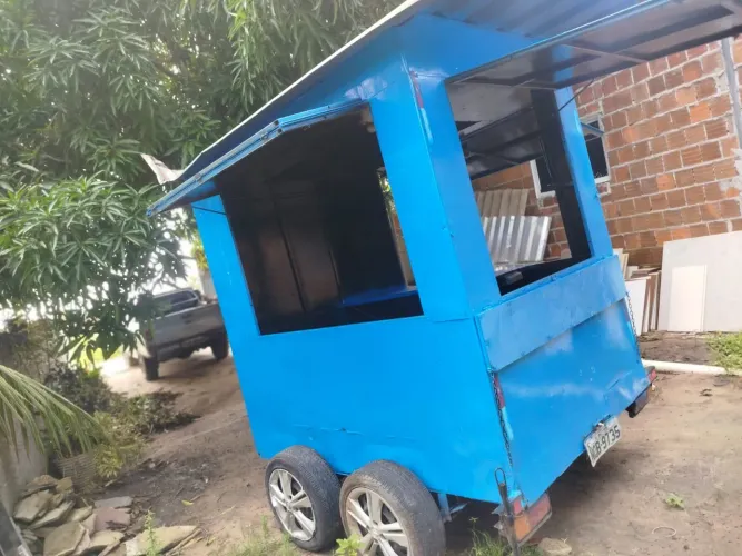 VENDO E TROCO TREILER GRANDE MUITO BOM PRA LANCHONETE 