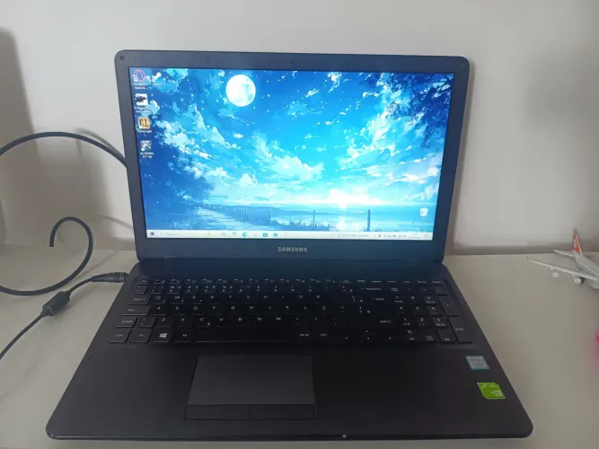 Notebook Samsung i5 7ª Geração | Placa de Vídeo NVIDIA (2GB) | 8GB RAM