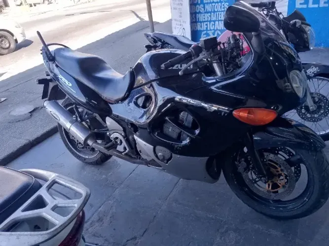 SUZUKI GSX 750F 1998/1999