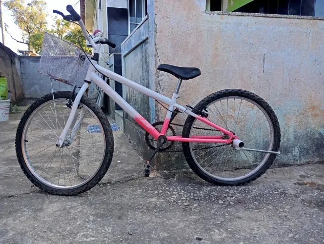 Bicicleta aro 24 x 1.90