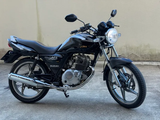 Suzuki en 125 Yes impecável!!!!