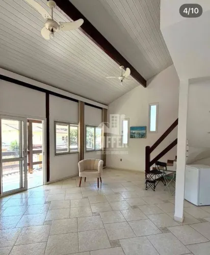 Casa com 3 dormitórios à venda, 254 m² por R$ 750.000,00 - Itaipu - Niterói/RJ