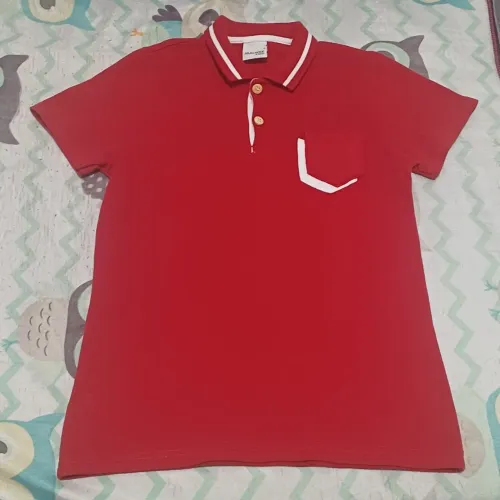 Camisa Infantil tamanho 6 anos damarca malwee semi nova cor vermelha