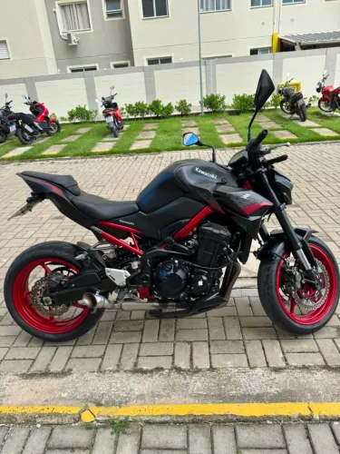 Kawasaki Z900 extra