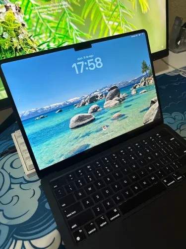 MacBook m2 256Gb