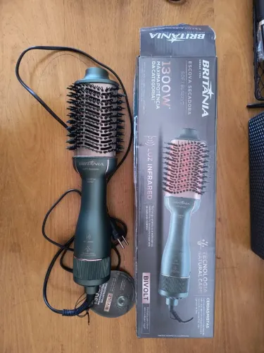 Escova modeladora Britânia 1300W