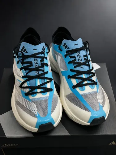 tênis novo na caixa Adidas adios pro 3 N(41)
