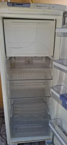 Geladeira usada.. 