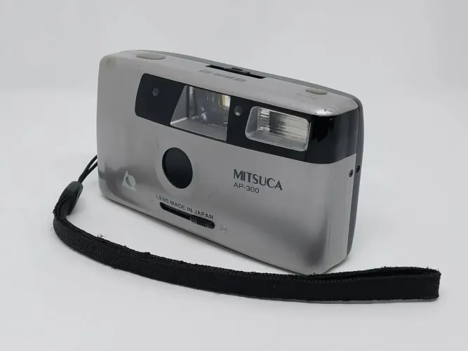 Câmera Analógica Vintage Mitsuca AP- 300