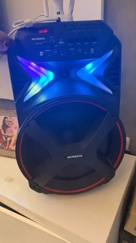 VENDO CAIXA DE SOM MONDIAL PERFEITO ESTADO
