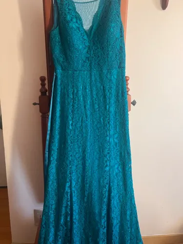 Vendo vestido de festa + echarpe azul celeste sereia
