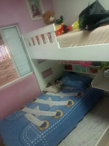 Triliche em bom estado ,vai com dois colchão. Contato (19  *