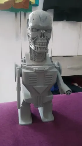 Boneco do Exterminador do futuro 30 centímetros 