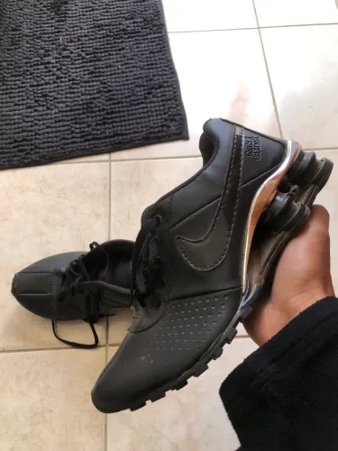 Tênis Nike shox