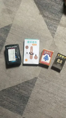Kit mágica e brinquedo inteligente baralho mágico entrego pra vc