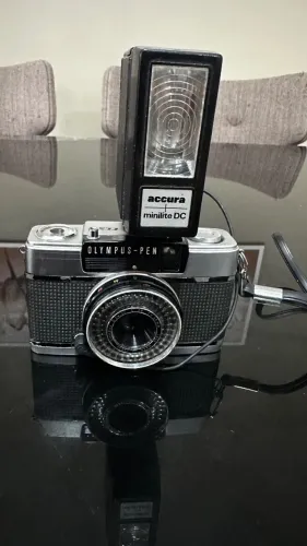 Máquina fotográfica Olympus Pen