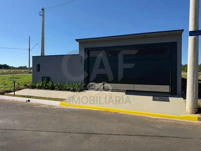 Casa à venda 3 dormitórios, 1 suíte, 3 banheiros, 4 vagas, Residencial Europa, Holambra, S