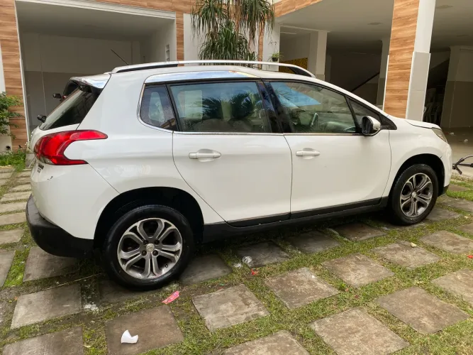 Peugeot 2008 Griffe 1.6 Flex 16V 5P Aut. 2017