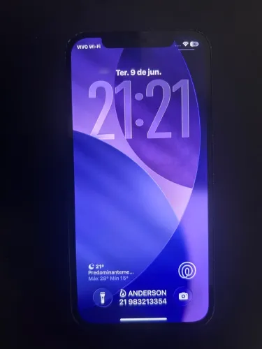 iPhone 12 v/t por superior