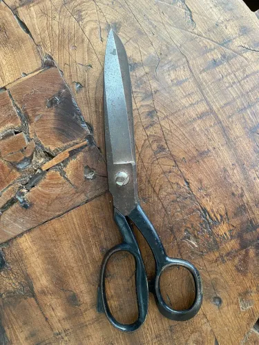 Antiga Tesoura para tecidos 