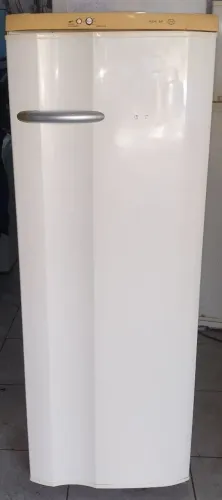 Vendo Geladeira RDE30