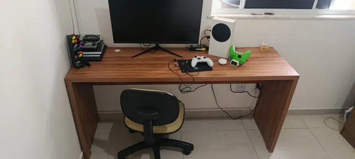 MESA DE ESTUDO E MESA GAMER