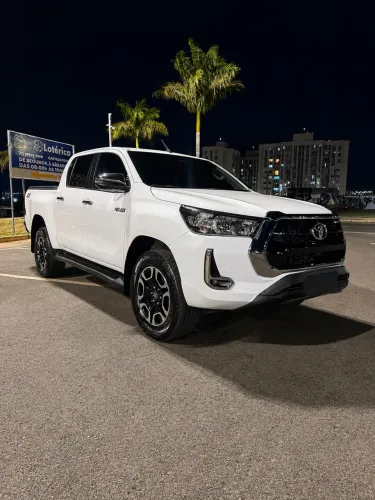 Toyota Hilux CD SRV 4X4 2.8 TDI Diesel Aut. 2022